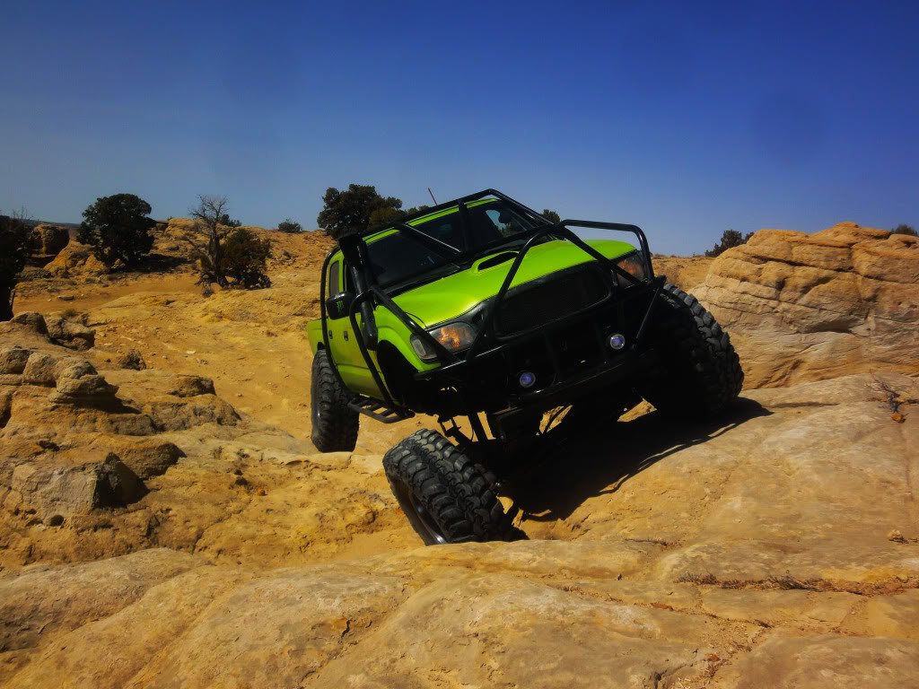offroading342012011-1_878ef648eb2d252a970a1ed21ba44b90e516d6a9.jpg