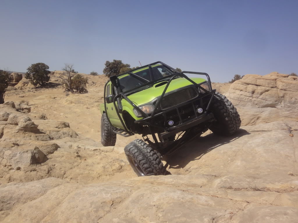offroading342012011_ef3728e2112922b971976ea1a03bc7443a2e7993.jpg