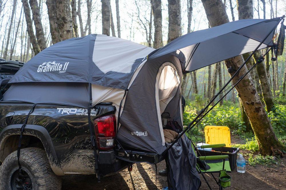 Offroading_Gear_Truck_Bed_Tent_1.jpg