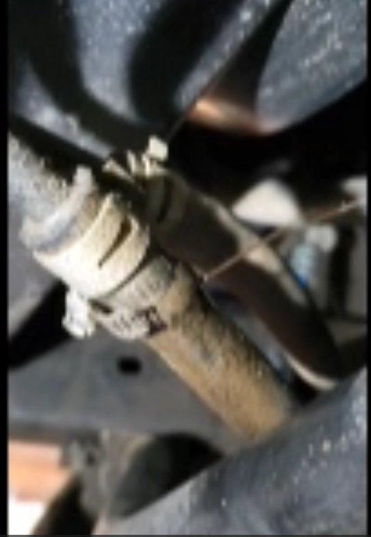OIL LEAK.png