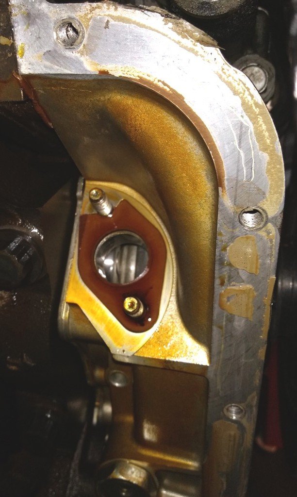 Oil_Pump_Tube_16d66672572d3479c00eb41c92ae109246ead908.jpg