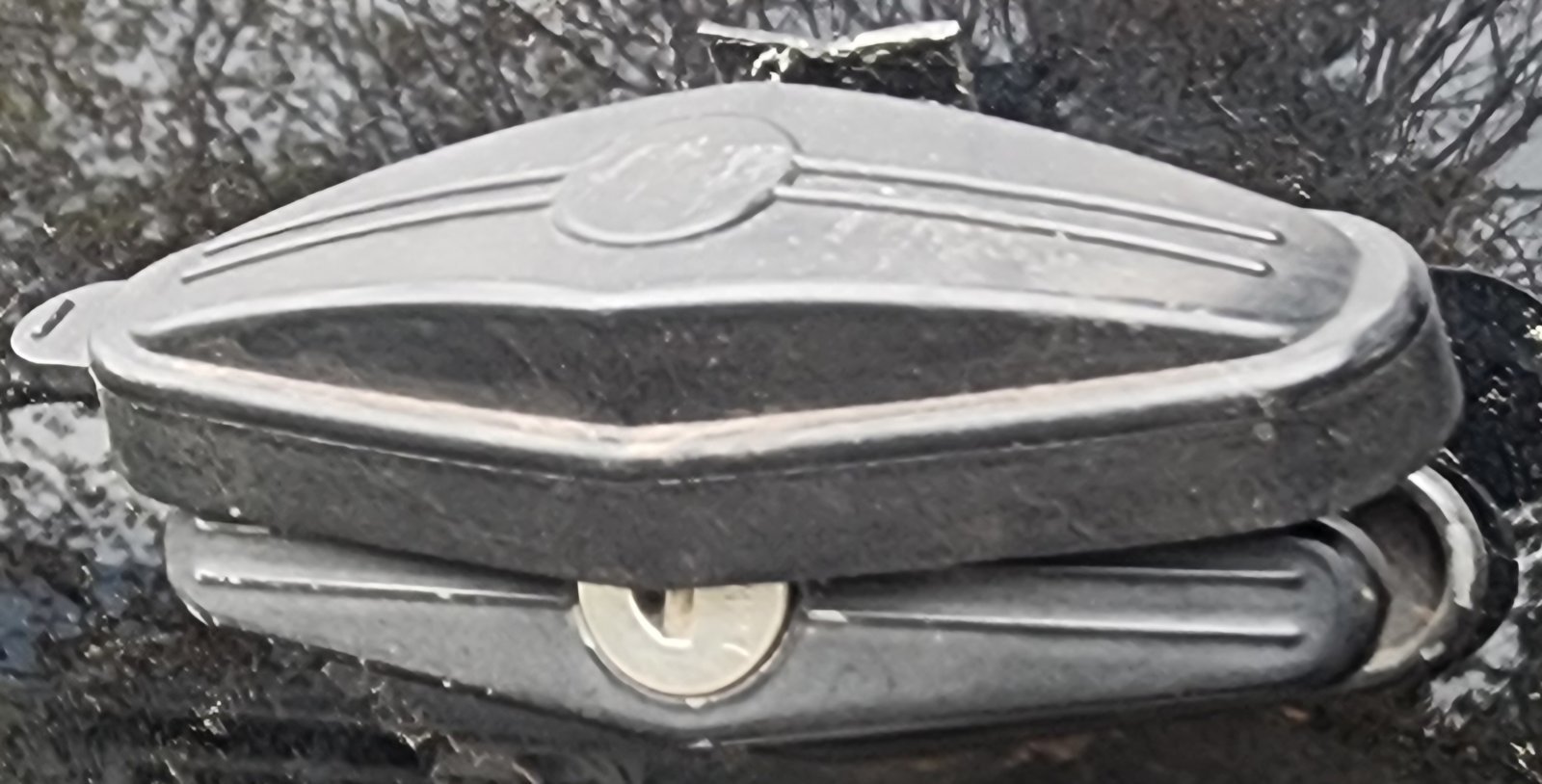 Old Snugtub thandle cover.jpg