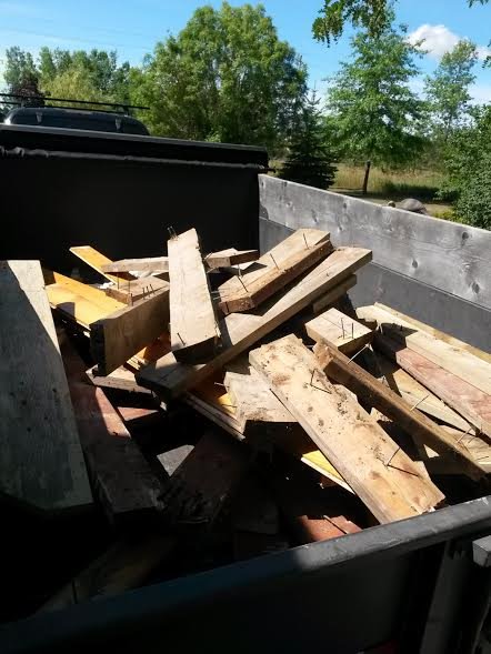 old_deck_zpsocjjgllp_13073911cc9ca358d1e516aada2f016e7a458e5f.jpg