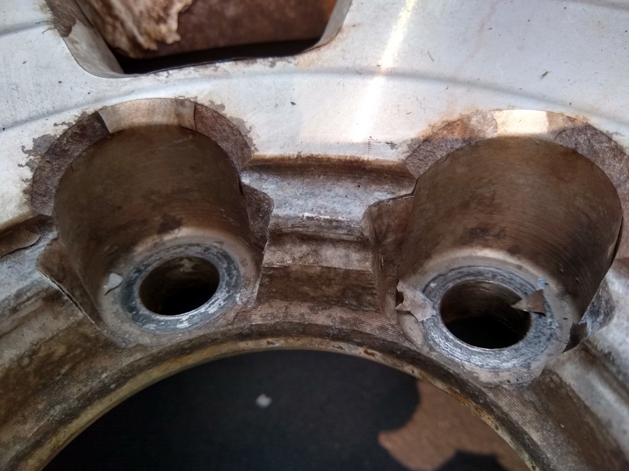 Older Rim Close Up Pic 1.jpg