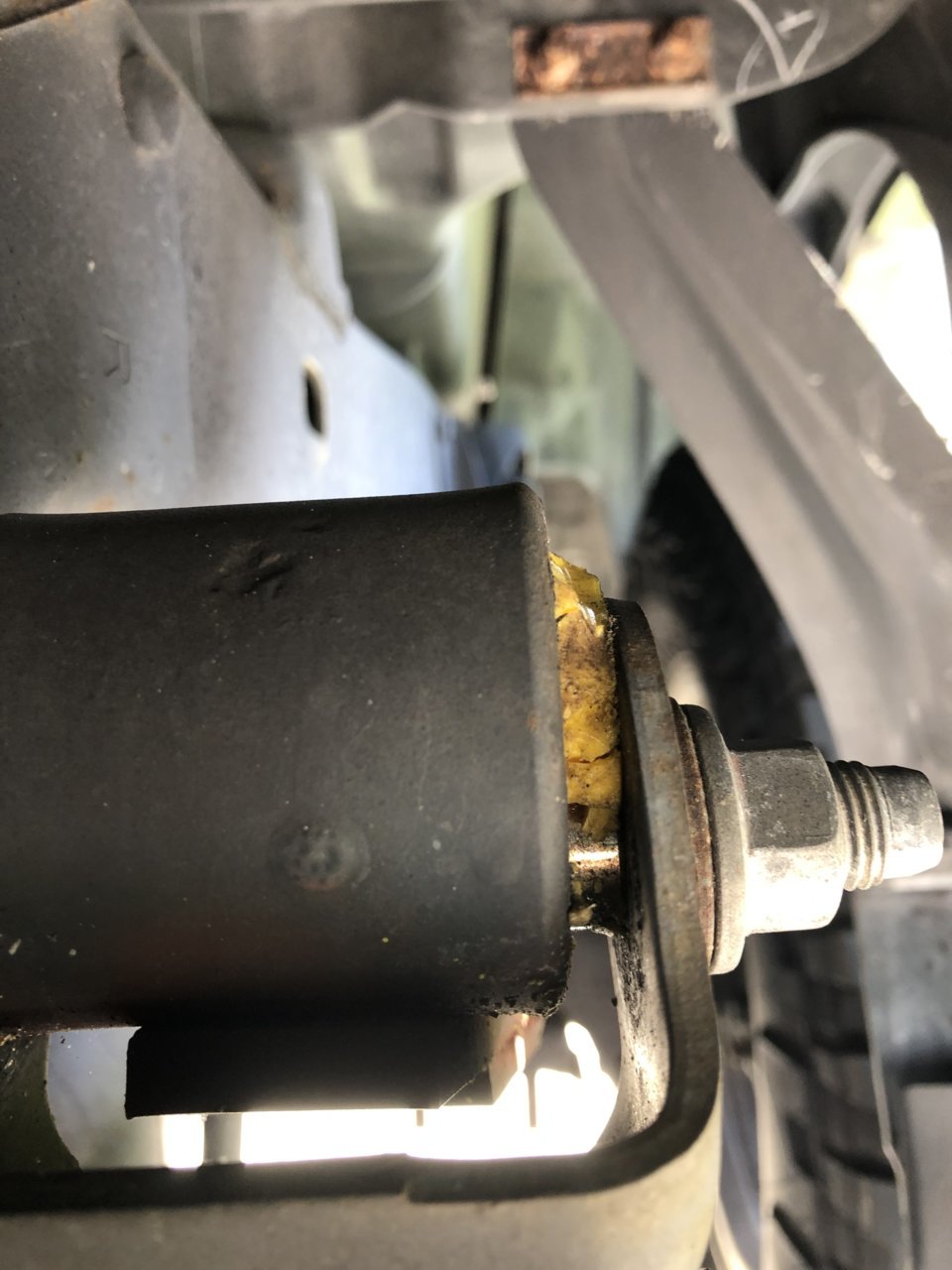 OME bushing right IMG_4818.jpg