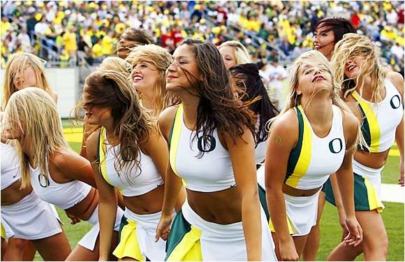 oregon-ducks-cheerleaders_f68c0f52a4e2321ee3044279f06df31e903887e2.jpg