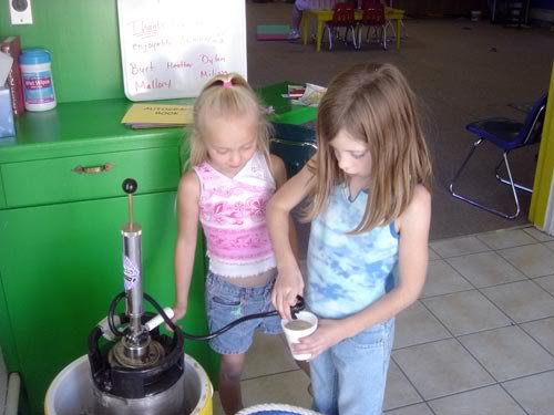 ourfuturesororitygirls_7752b3411fec1768b799aa34404df98bb6bfee71.jpg