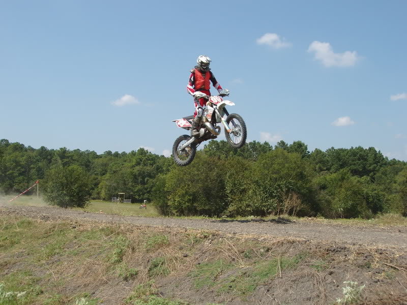 outlawjump2_a1200b00a1b45fd5c9555f5a1af7ce60eaeaee6e.jpg