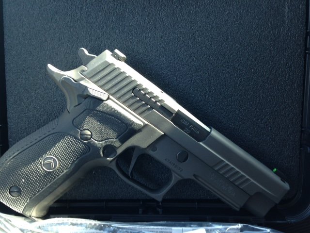 P226.jpg
