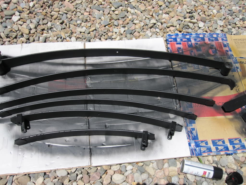 Paintedallleafswithrustoleumandplastidip_217d21572ca3e5edd38953570f9c2984914383e0.jpg