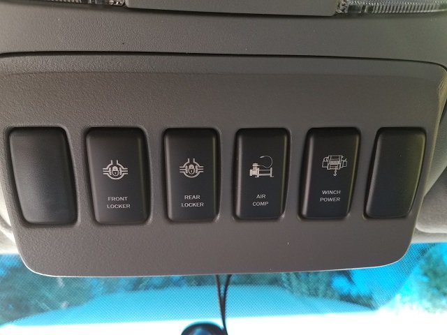 panel small.jpg