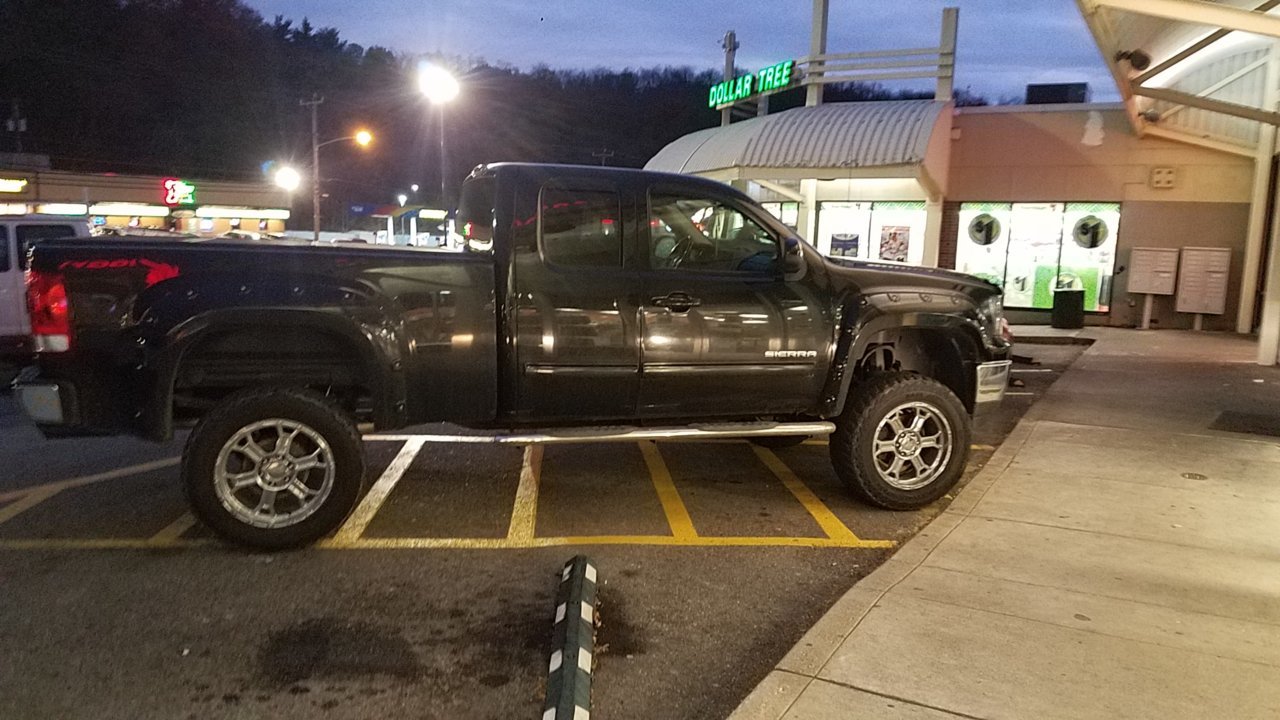 parking135.jpg