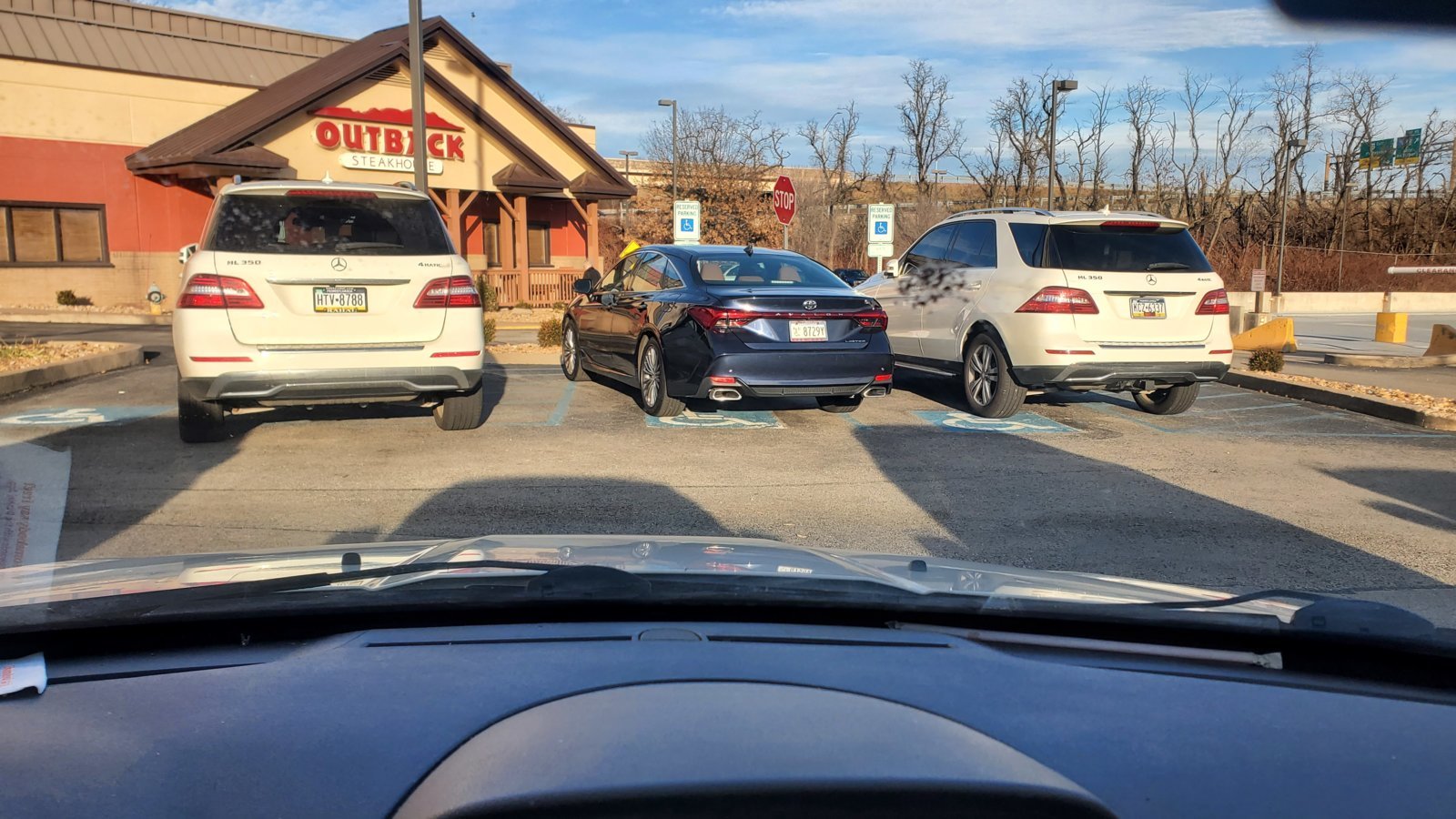 parking225.jpg
