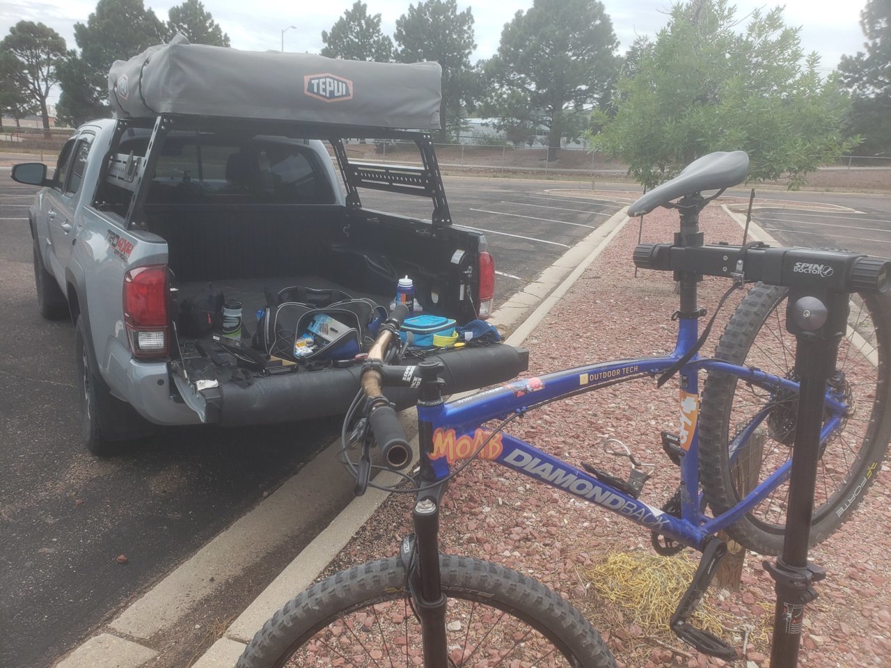 parking_lot_pre_race.jpg