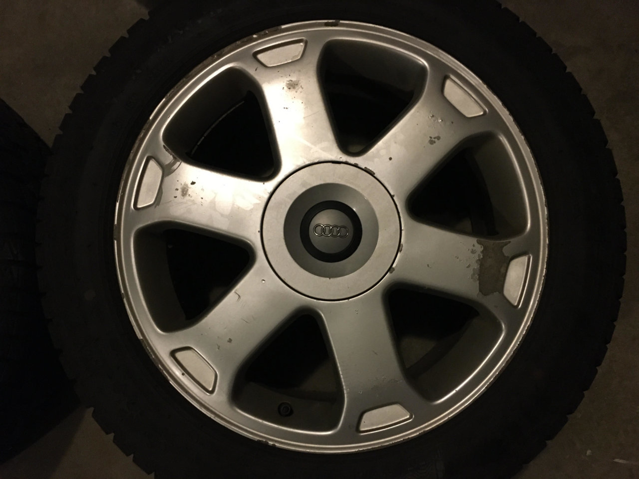 Passat Wheel 1.jpg