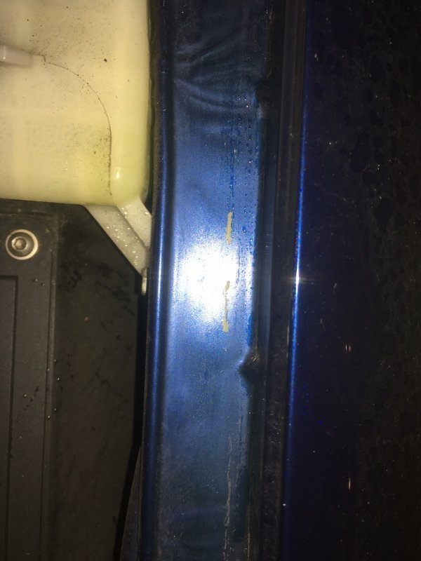 Passenger Fender #2 (800x600).jpg