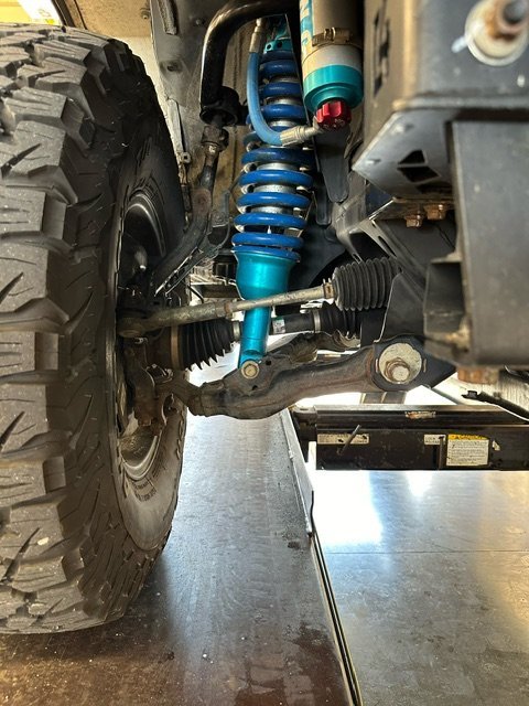 Passenger Front Suspension.jpg