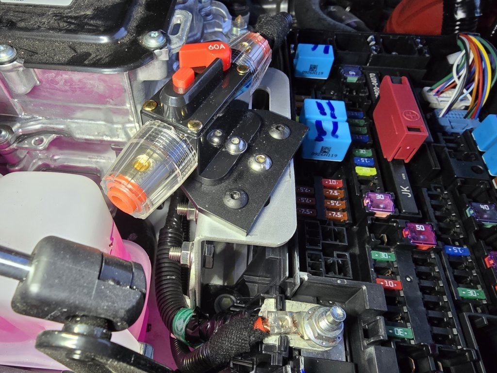 Passenger Fuse Area 1.jpg