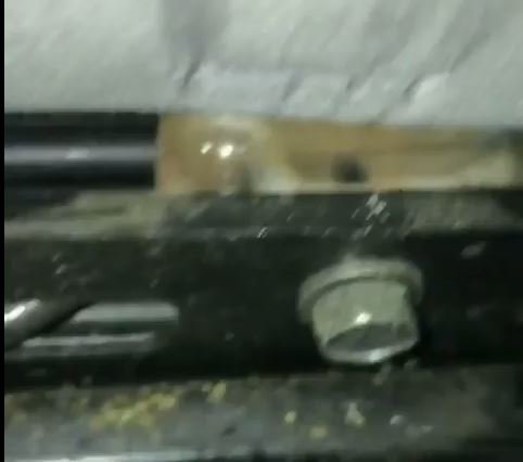 Passenger seat slide mechanism1.jpg