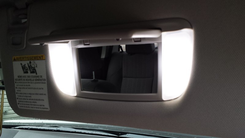 Passenger_vanity_mirror_lights_LEDs.jpg