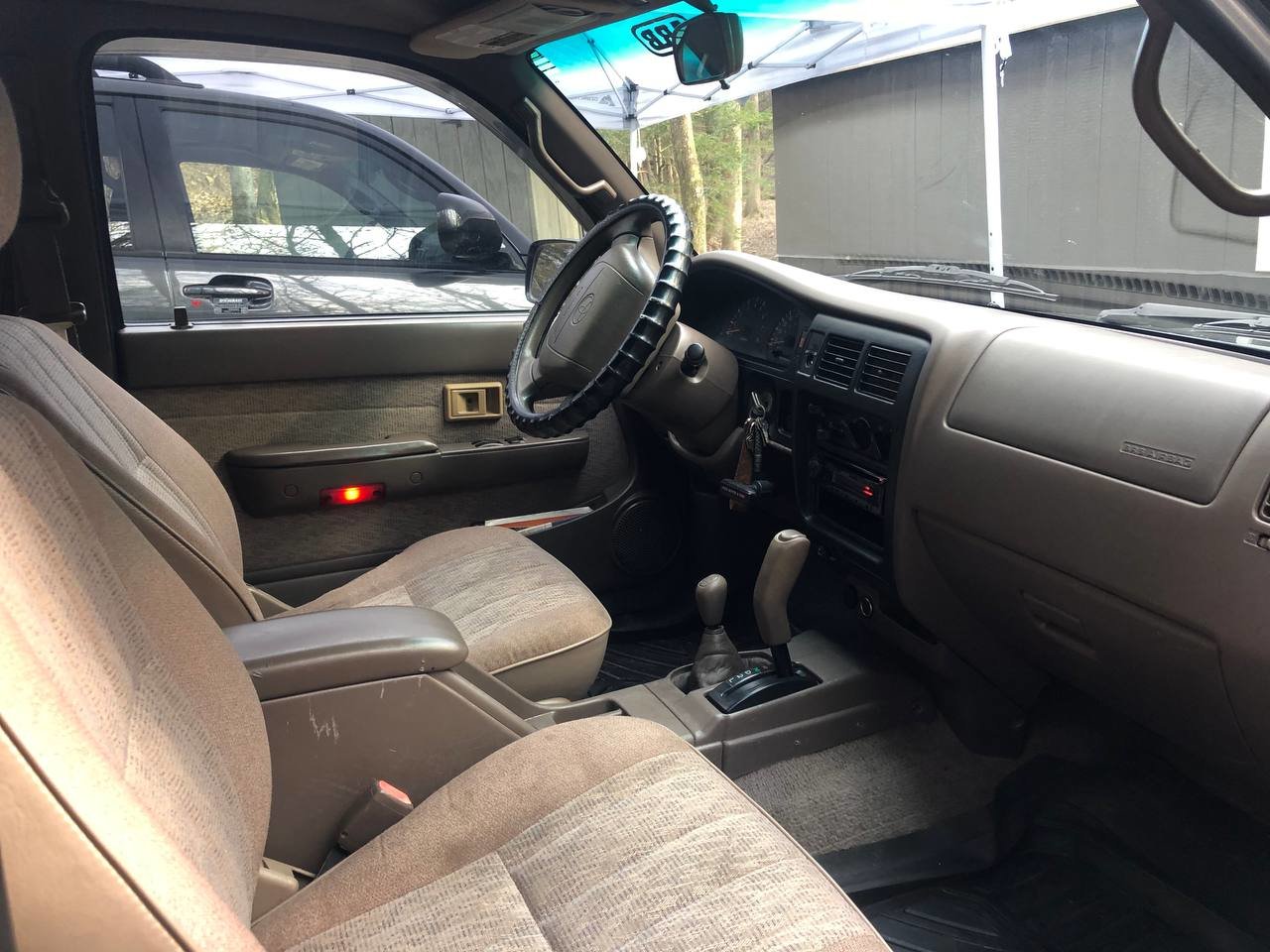 Passengers side interior1.jpg