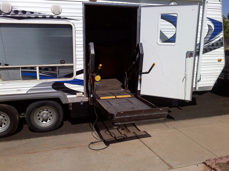 PATTRAILER_fbd75ce9bbdd5a1e9b3a75ac8c6154b40ce07c3c.jpg
