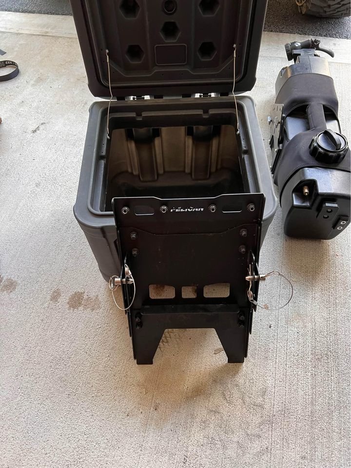 pelican overland box.jpg