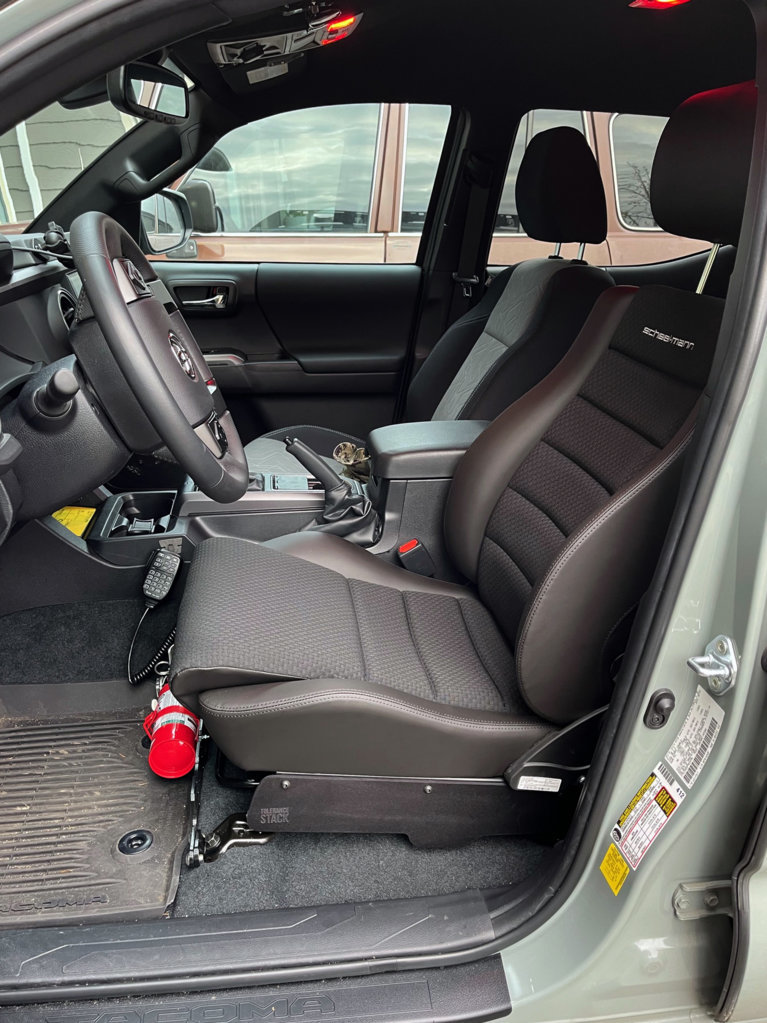 Pete-seat-mounting-vario1.jpg