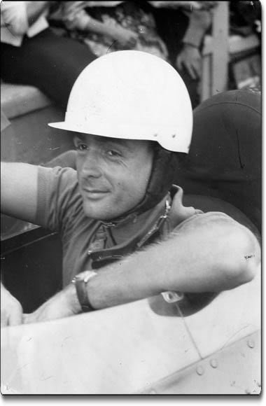 phil_hill_886c804a0e8764df080ea889ae8d61b9f4691720.jpg