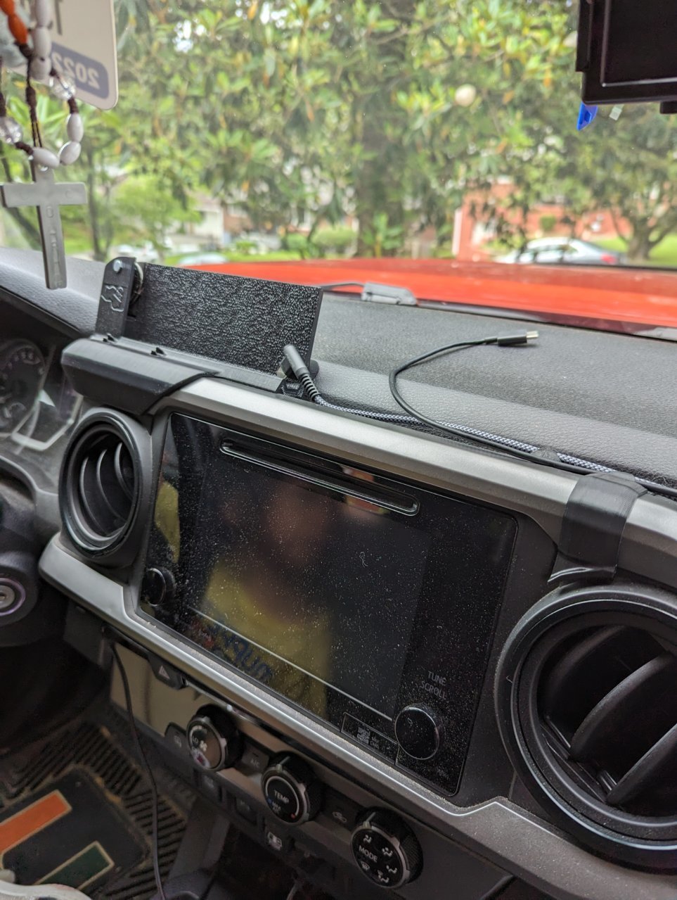 phone mount.jpg