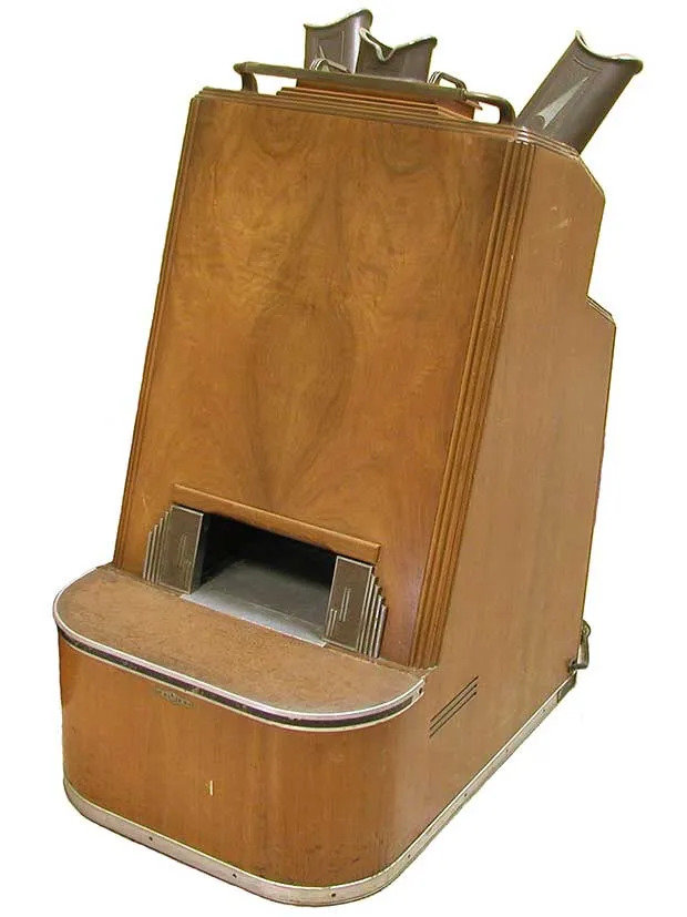 photo-of-a-shoe-fluoroscope.jpg