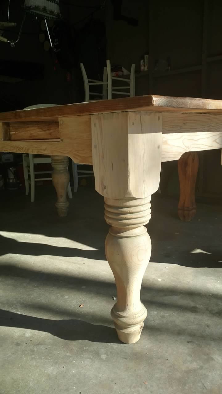 Pine Table 2.jpg