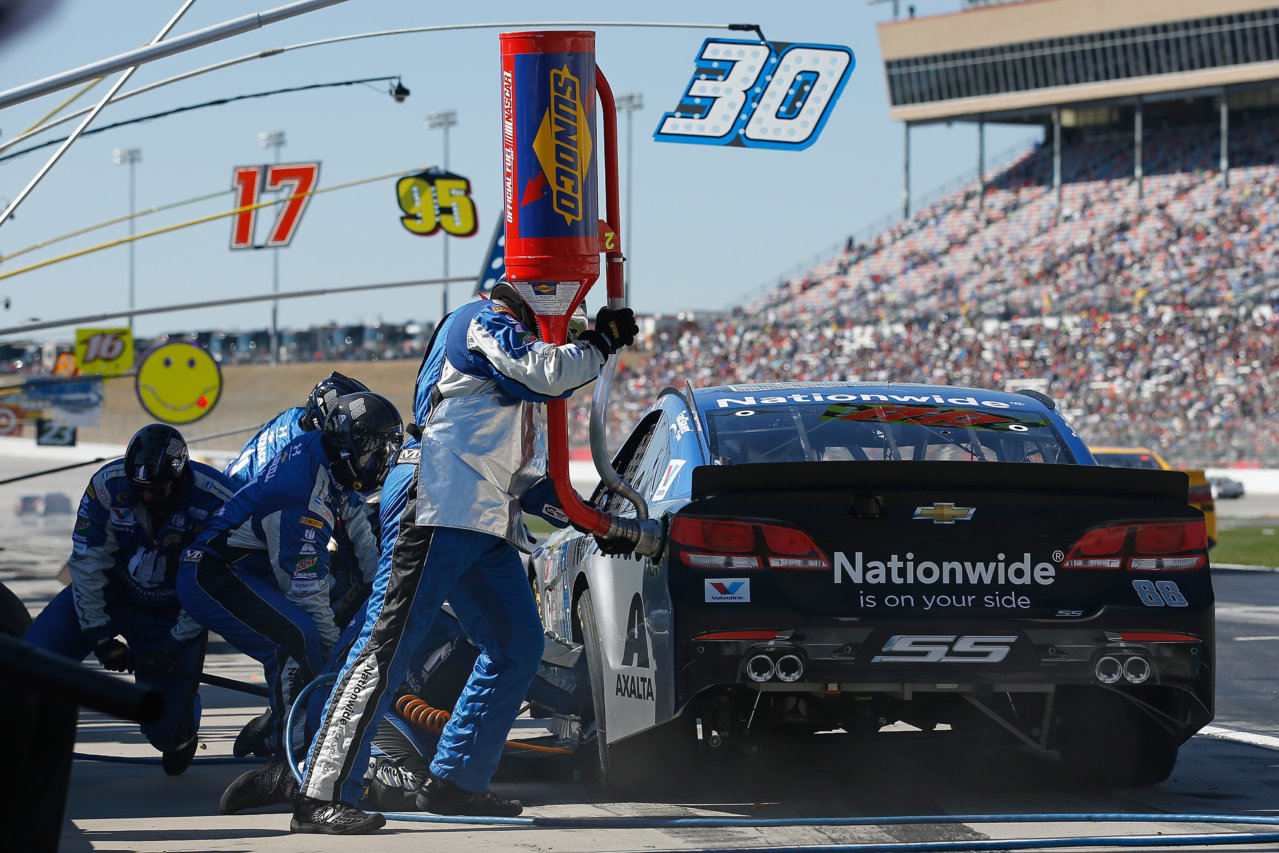 pitcrew2.jpg