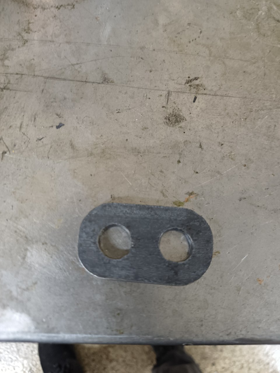 Plate that goes inside crossmember .jpg