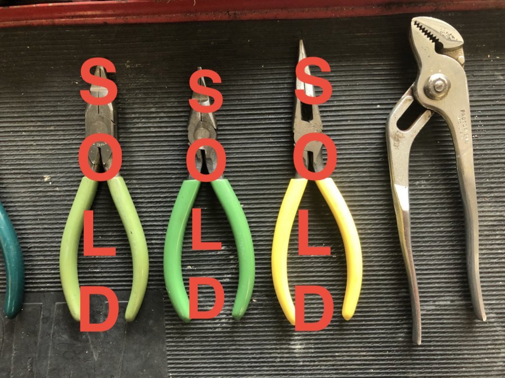 PLIERS_2.jpg