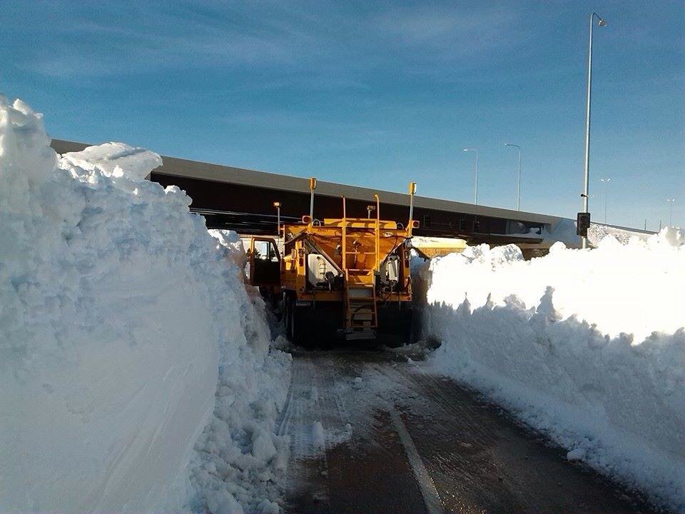 plow_zpsdb3a50f4_9af0c794243e48a8301123ffe7722b6a428a55c8.jpg