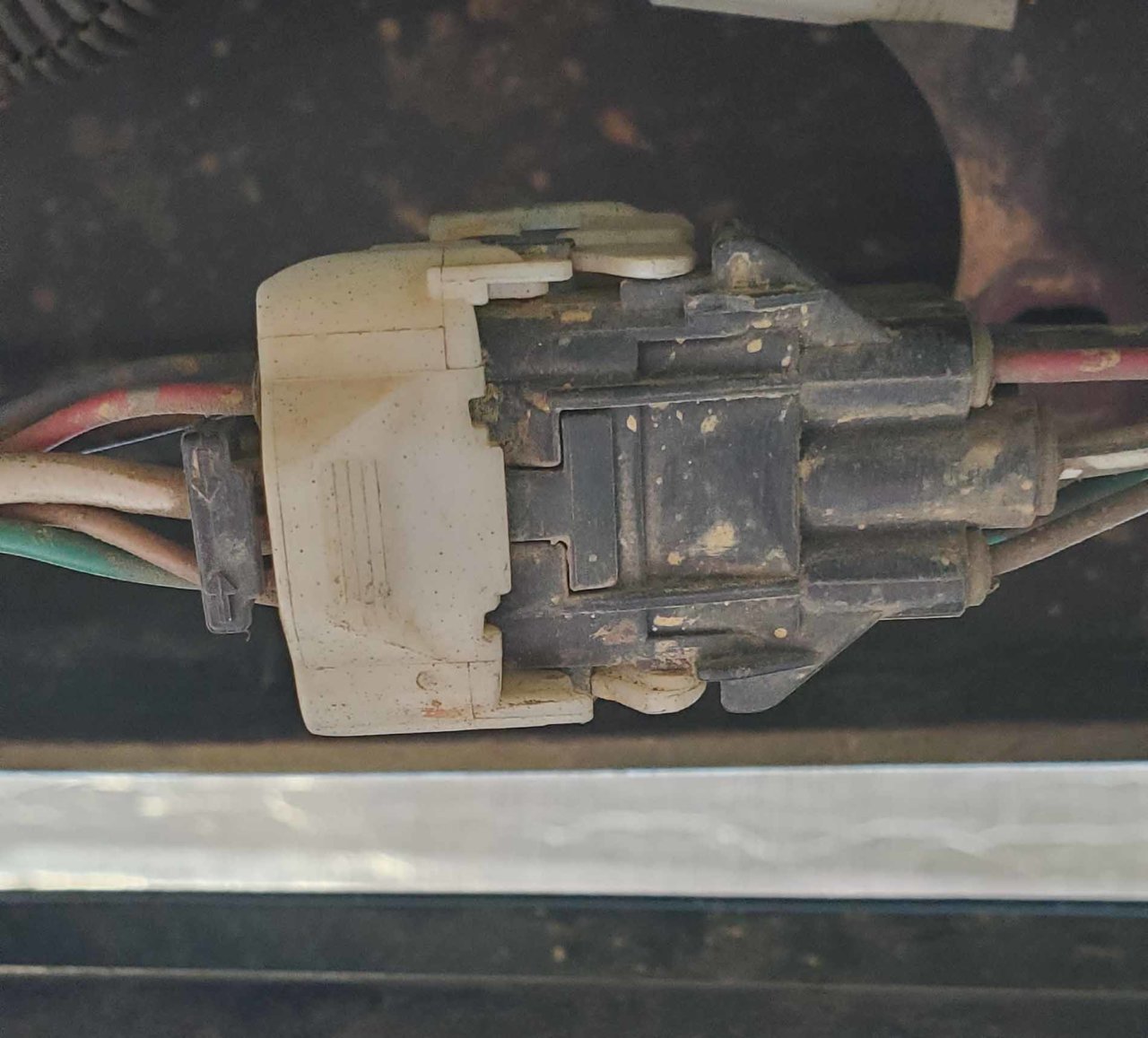 Plug 2.jpg