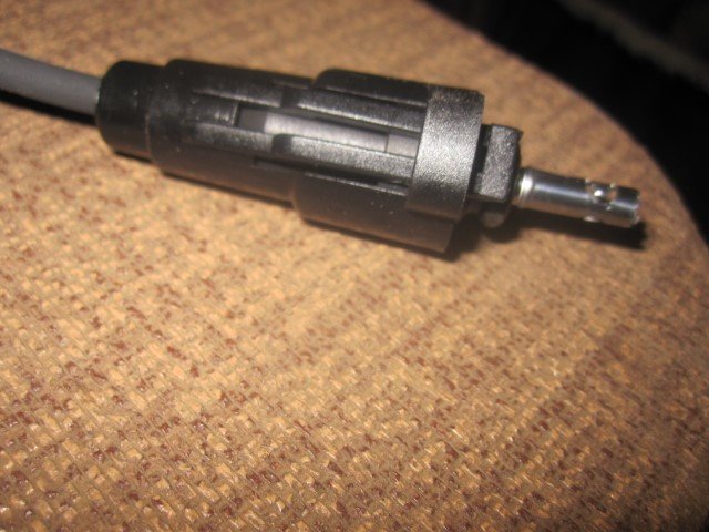 plug wire 001 (Small).jpg