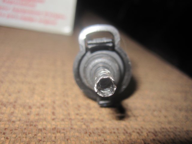 plug wire 002 (Small).jpg