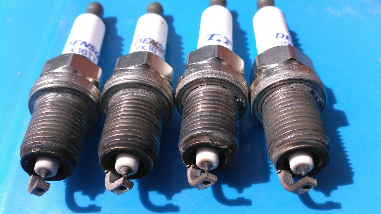 plugs 3.jpg