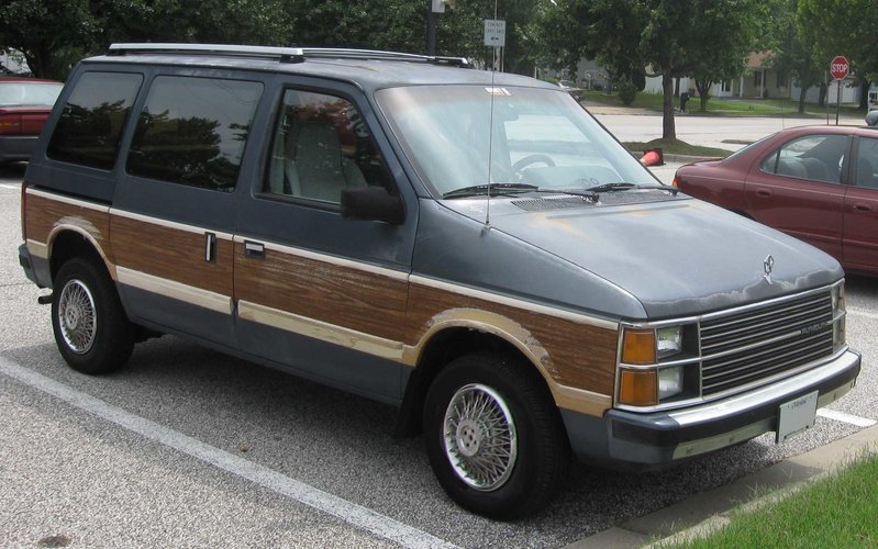plymouth-voyager-images-8031[1].jpg