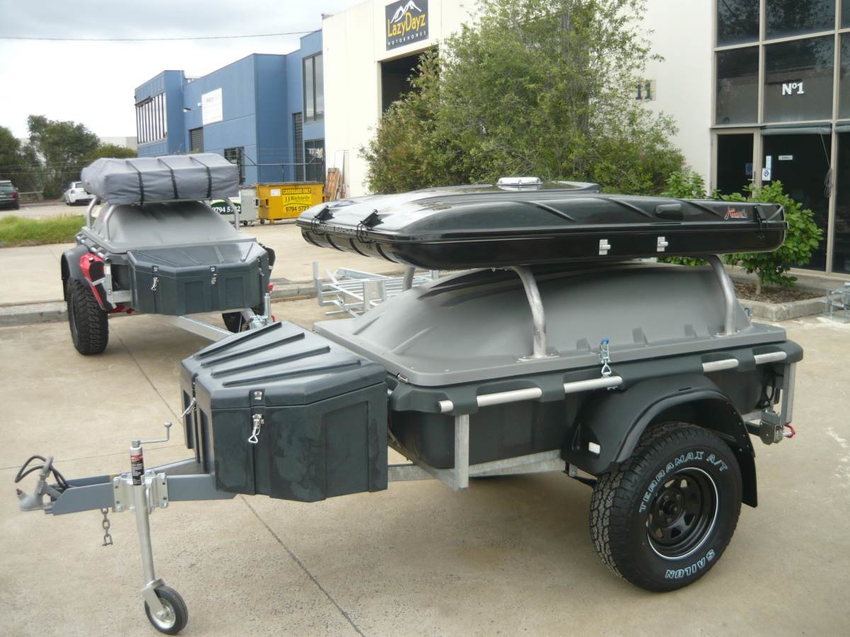 pod-with-roof-top-tent-01.jpg