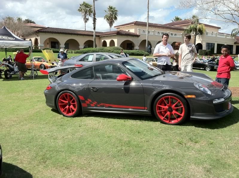 Porche_2762cb18034df1570edc227f539346480488fb5b.jpg