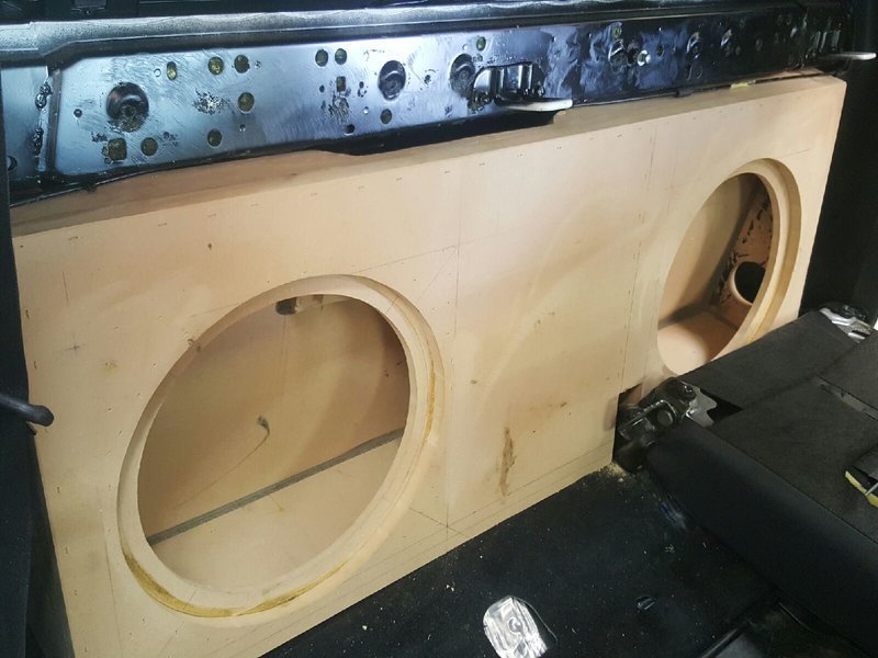 Ported box to spec with vent and motor slots.jpg