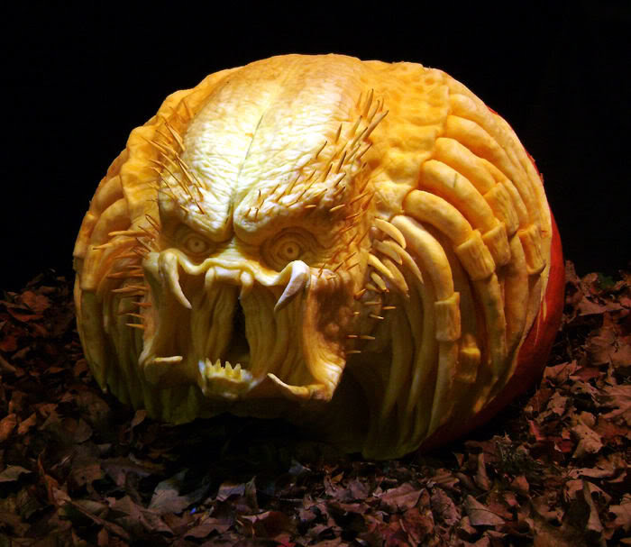 predator-pumpkin-carving_c2dcad1fd2fe80a2dcf9fd8d73fac35da326990c.jpg