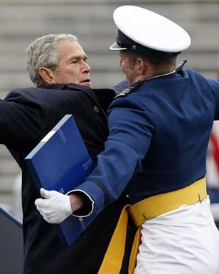 president-chest-bump_2f3ee9edc19f4f141c75079903683b4b30c7e5b4.jpg
