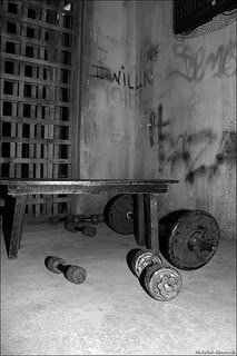prisonbw_0089dcc4bcce431f0a5163925422005da847e3bc.jpg