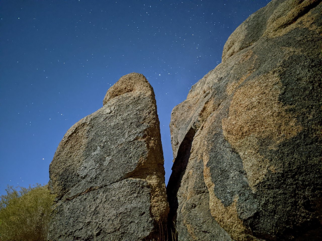 PXL_20201125_014422016.NIGHT.jpg