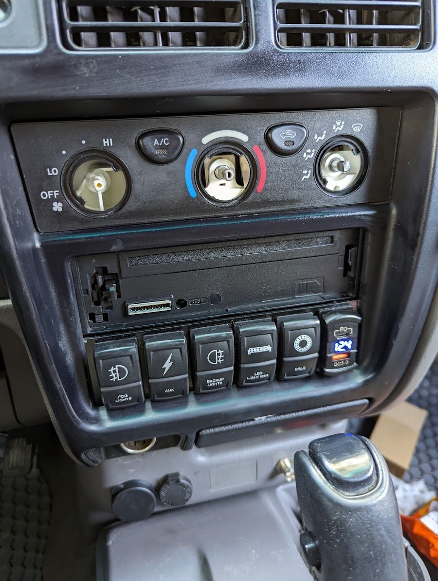 PXL_20220430_223927912.jpg