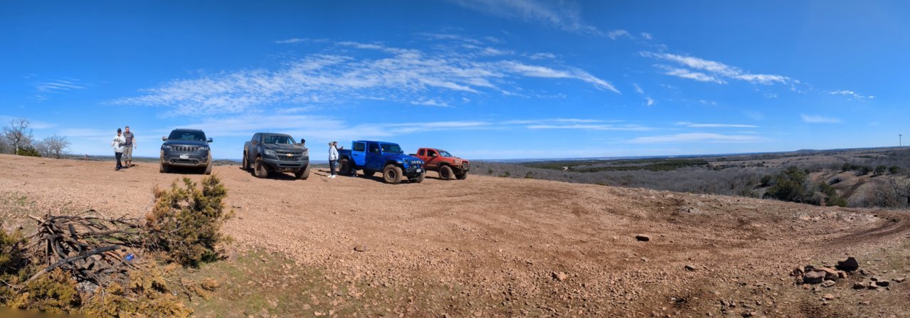 PXL_20230212_182816627.PANO.jpg
